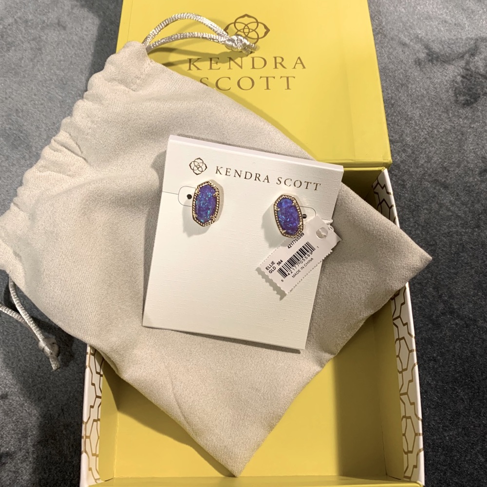 Kendra Scott earrings